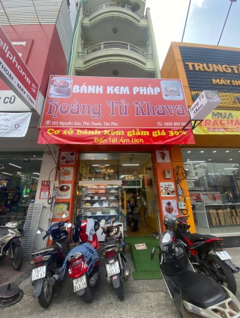 Cửa hàng tiệm bánh 