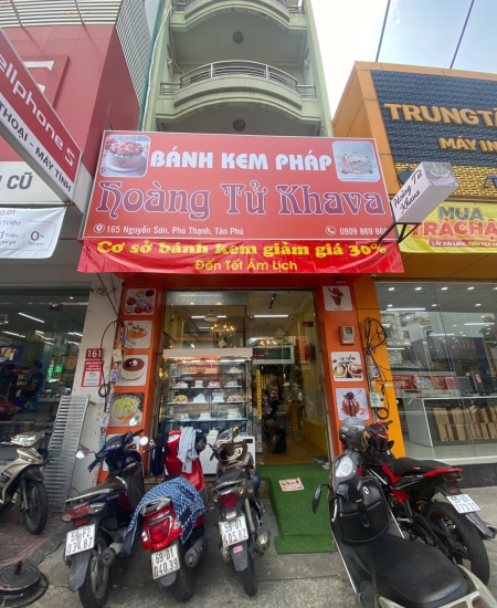 Cửa hàng tiệm bánh 