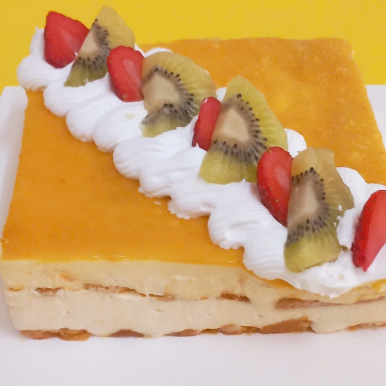 Bánh Tiramisu Chanh Dây Hộp